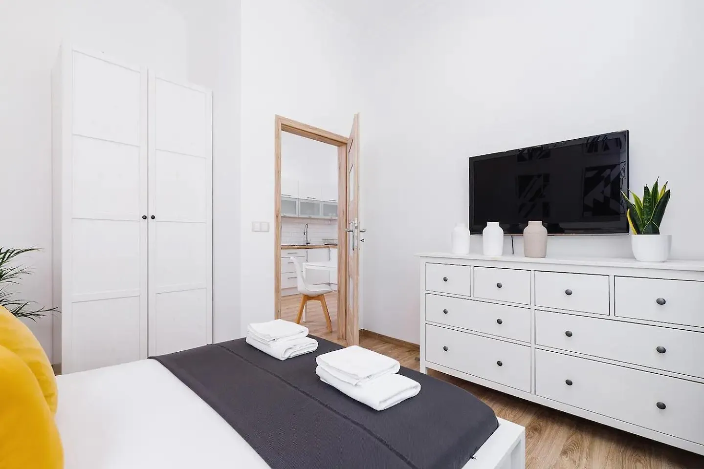 Two-Bedroom Apartment - Old Town Krakow 0*,  Poland